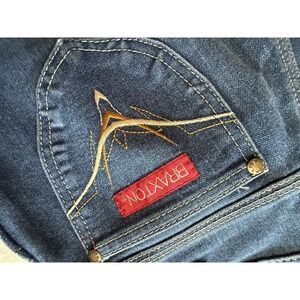 Braxton Woman's Size 8 Bootcut Blue Jeans